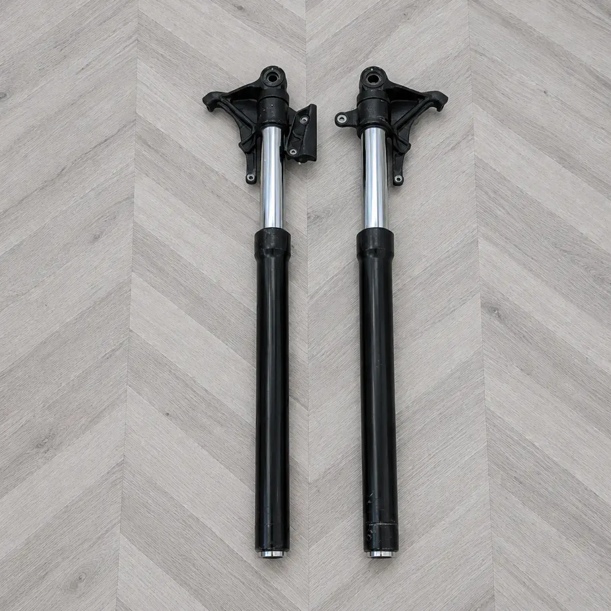 RKS R 250 Ön Amortisör Takımı - Temiz (2. El)